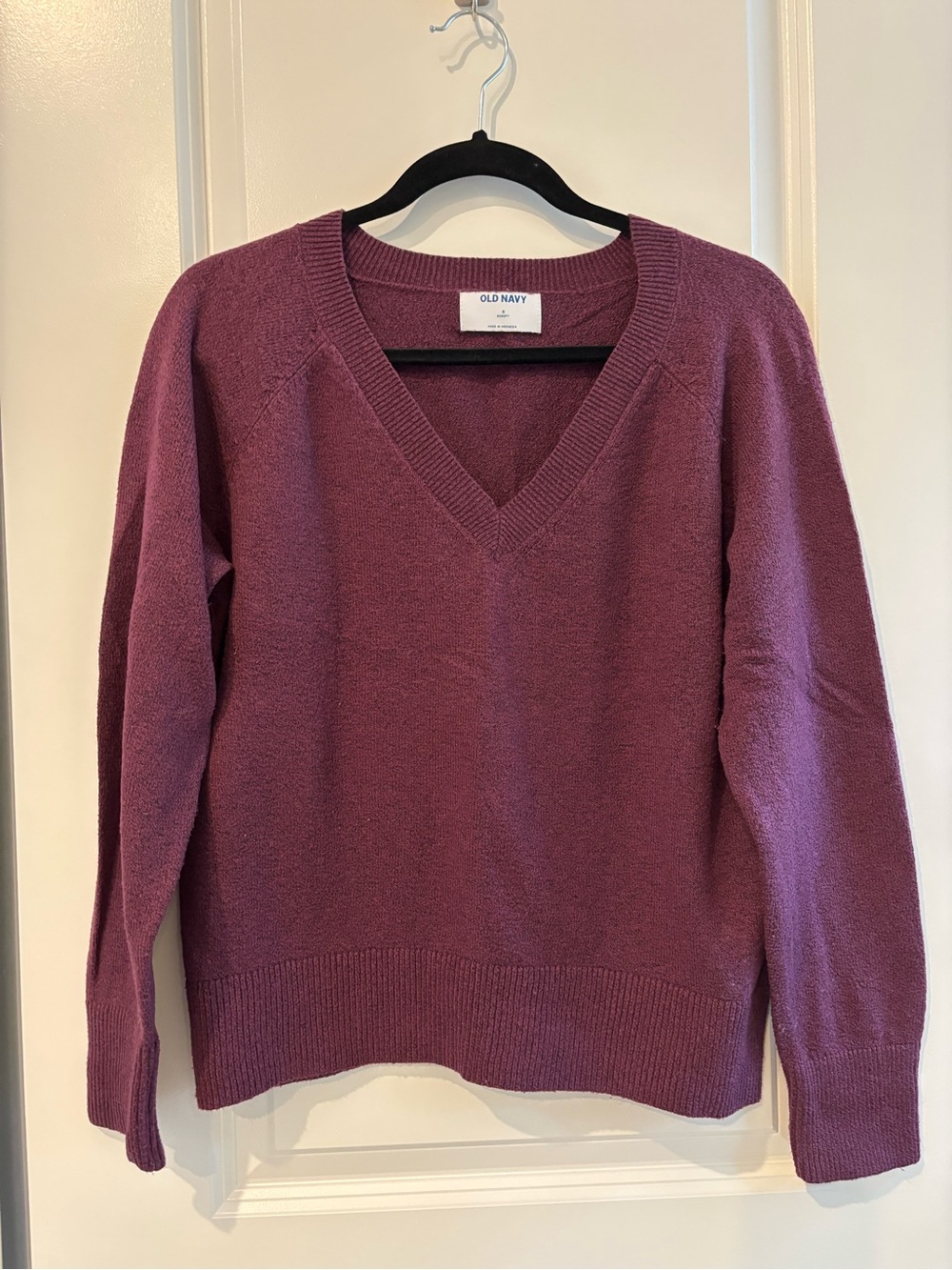 Old Navy SoSoft Loose V-Neck Sweater in Cherry Bark